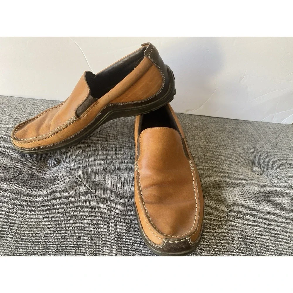 Cole Haan C03559 Tucker Venetian Two-tone Tan Slip On Loafer‎ Men's Sz. 9 M