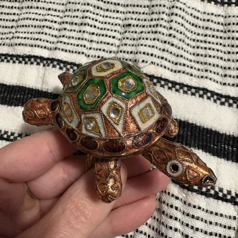 Pottery Barn add nature