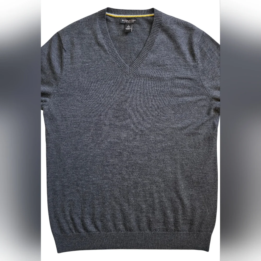Banana Republic ​brand banana