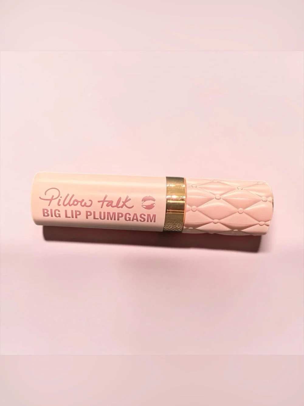 Charlotte Tilbury 👄charlotte tilbury👄pillow