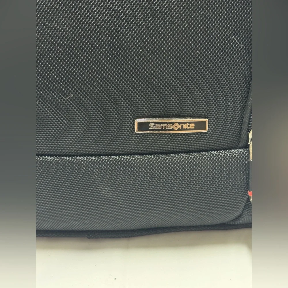 Samsonite good handle