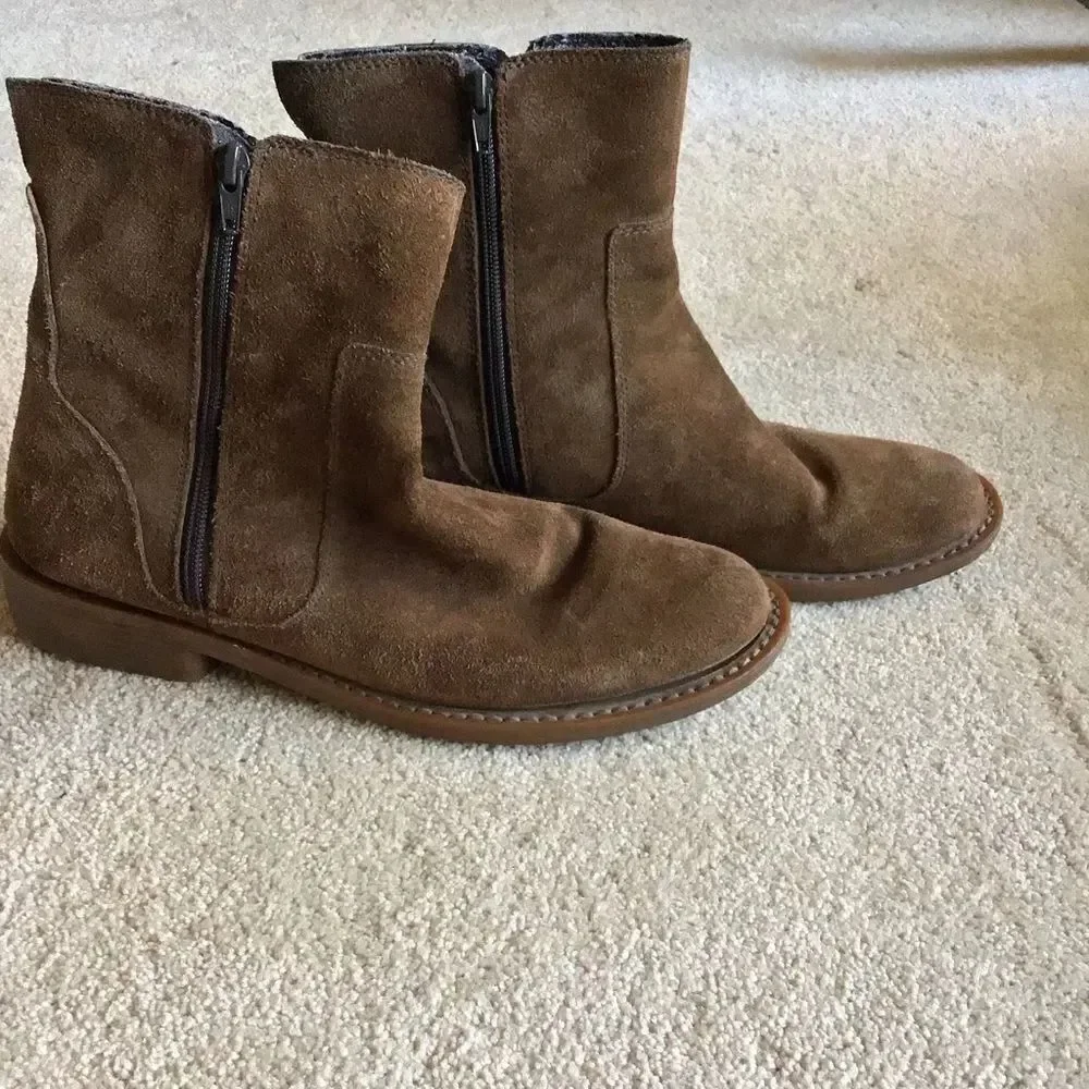 Banana Republic stylish brown