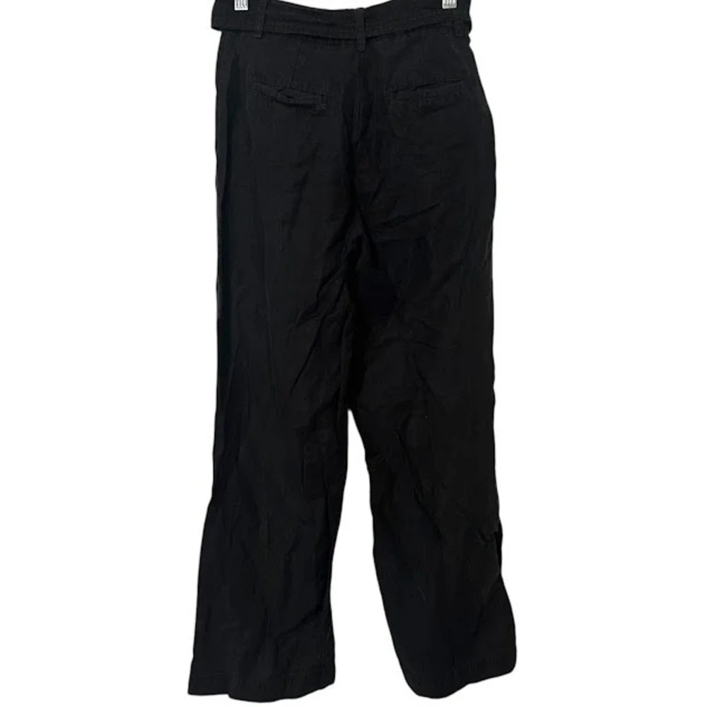 Aritzia preowned but