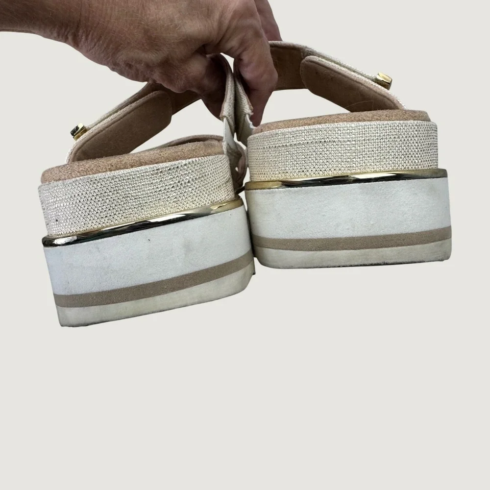 Vionic brandie platform