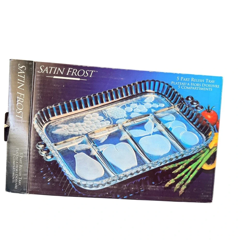 Satin‎ Frost Relish Tray Glass 12x9 Clear Excellent 5 Compartment Fruit Embossed