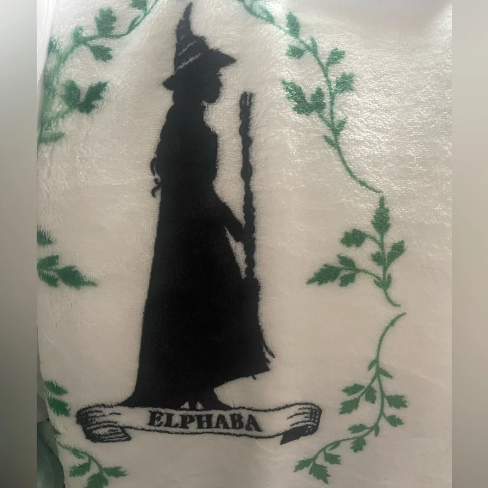Wicked witch oversized‎ soft plush throw blanket Elphaba 50x70 in