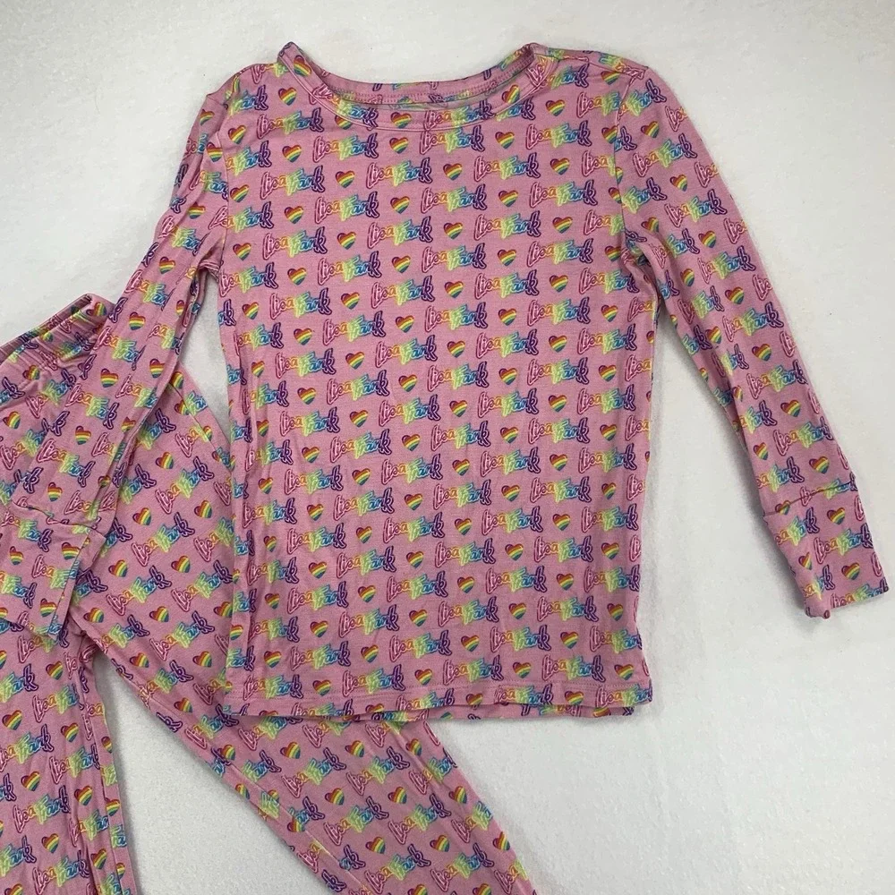 Lisa Frank are 3t