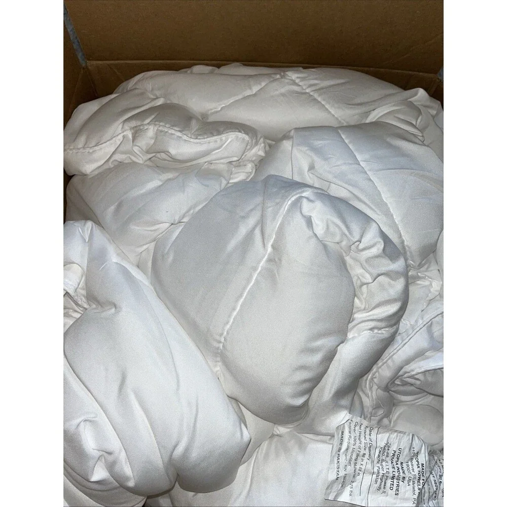 Down Alternative Box Stitched Bed Comforter with Corner Tabs, 88x88