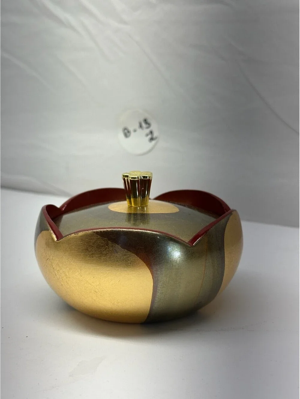 Vintage‎ Japanese Style Lacquerware Lidded Bowl Gold & Red Flower Finial B-13-2