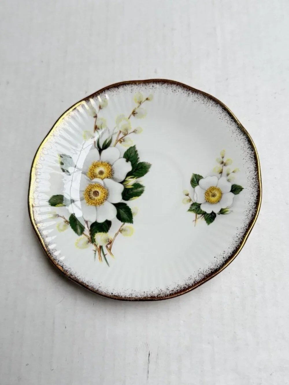 Vintage Rosina China Co Ltd Queen's Fine Bone China Saucer Plate Made In England