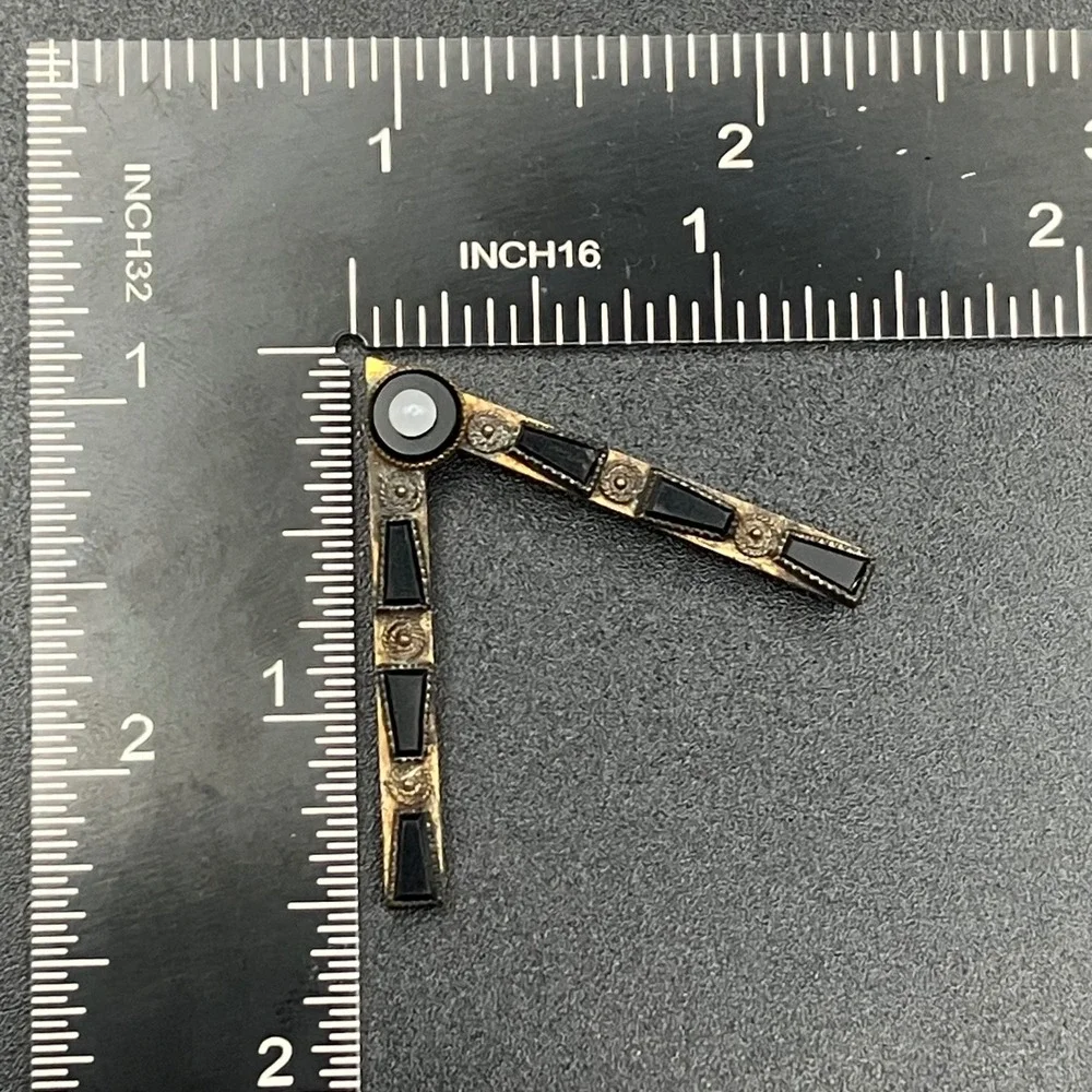 EA Potter Co vintage gold