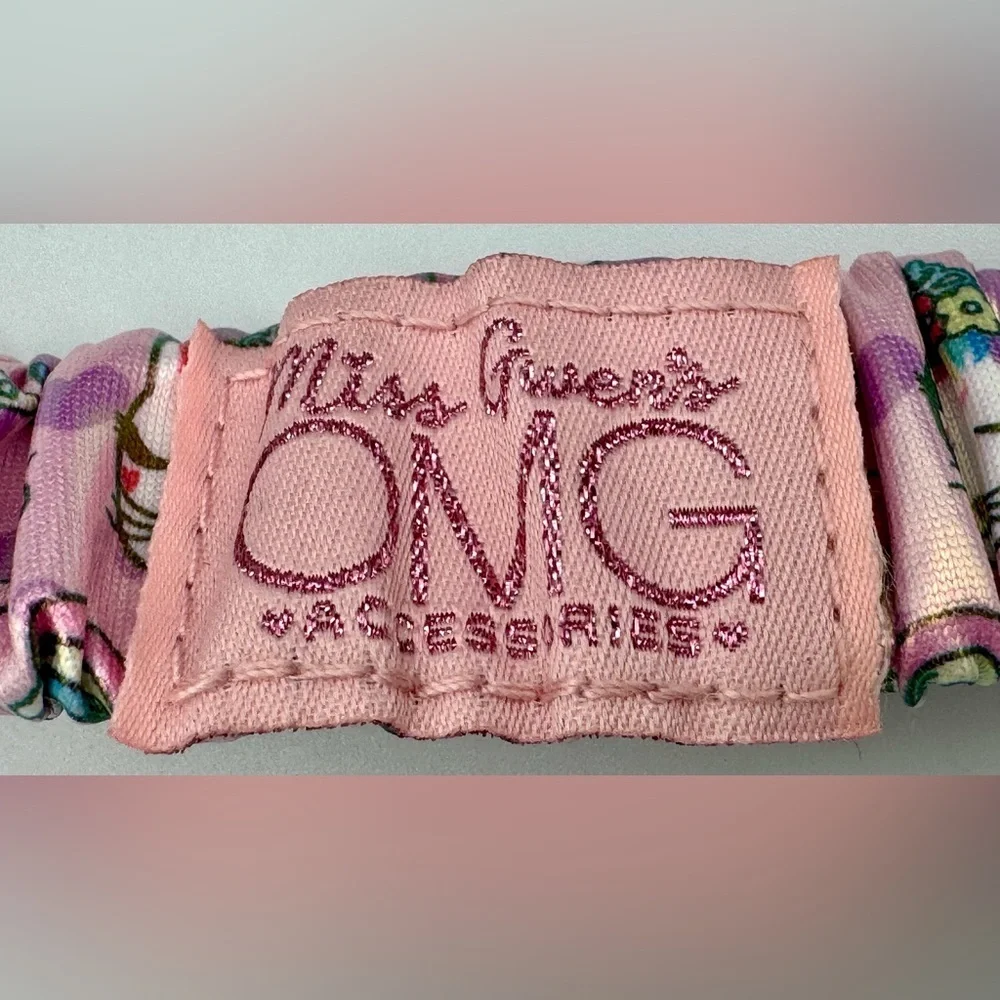 Omg Accessories charming pink