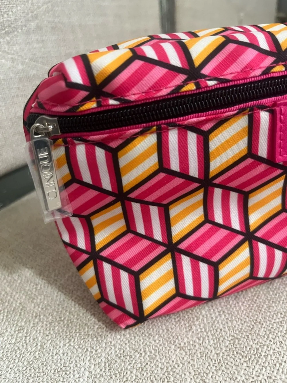 Clinique hot pink