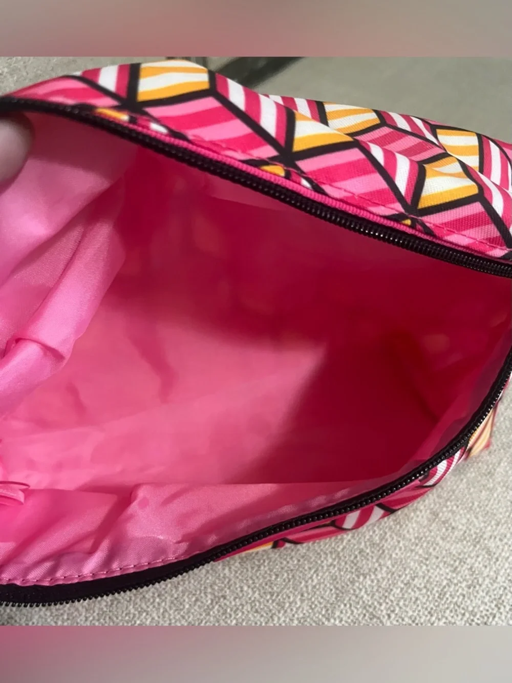 Clinique hot pink