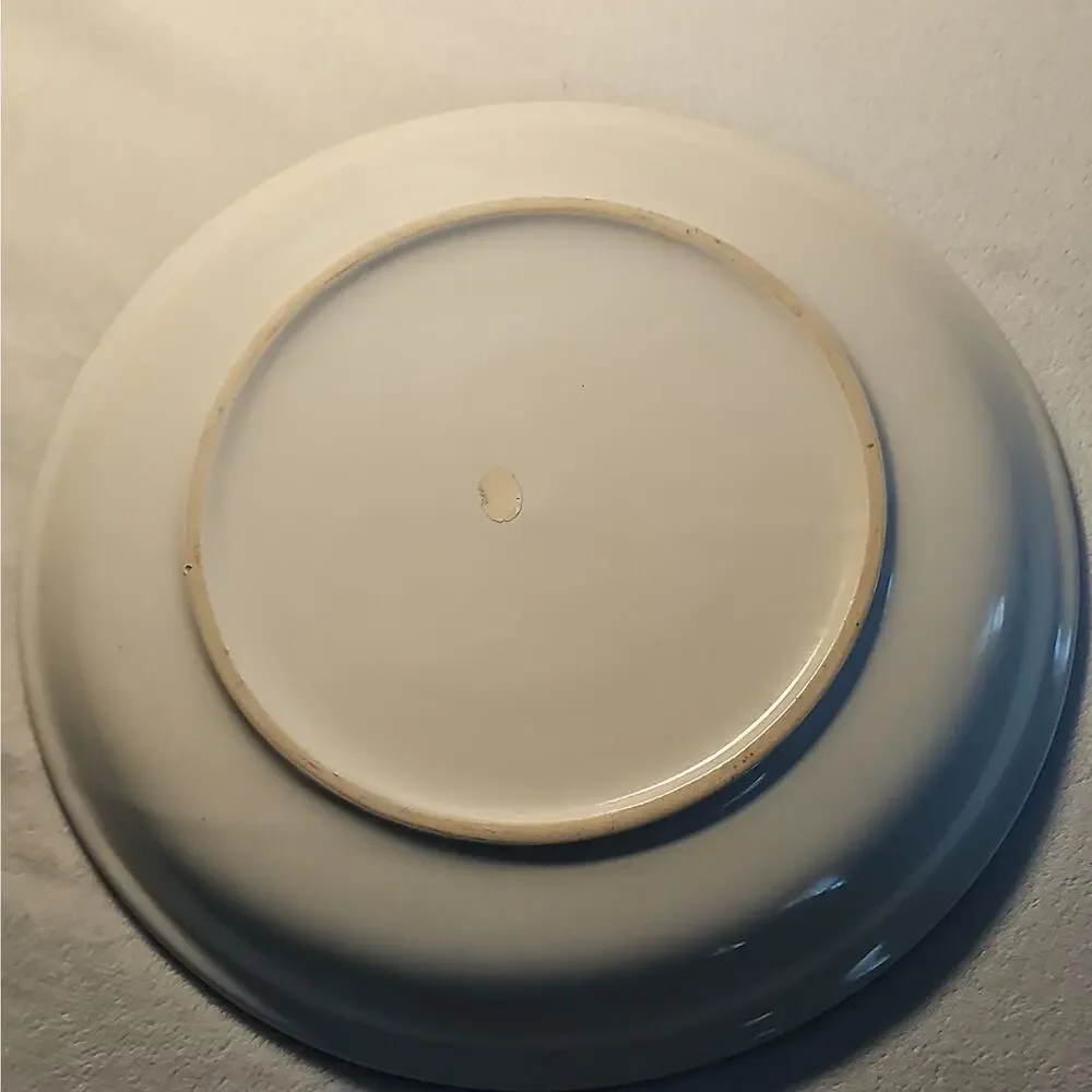 Unmarked vintage ceramic