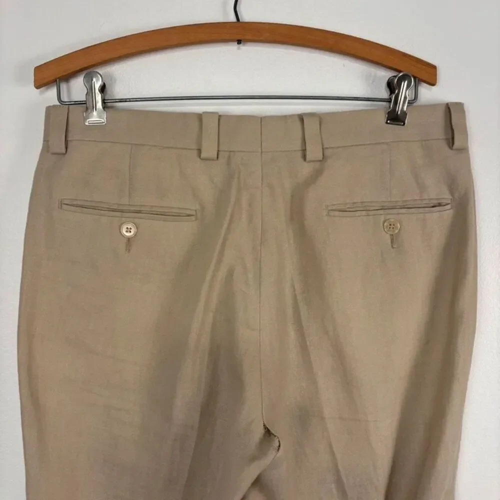 Calvin Klein stitches pictures lapel