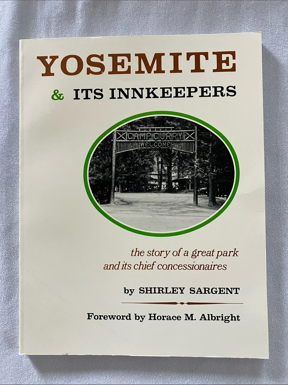 Vintage yosemite its
