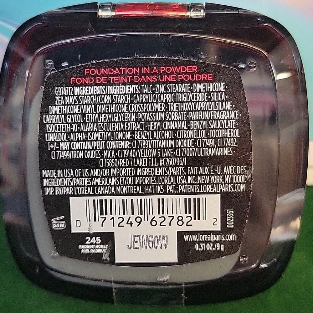 LOreal compact foundation