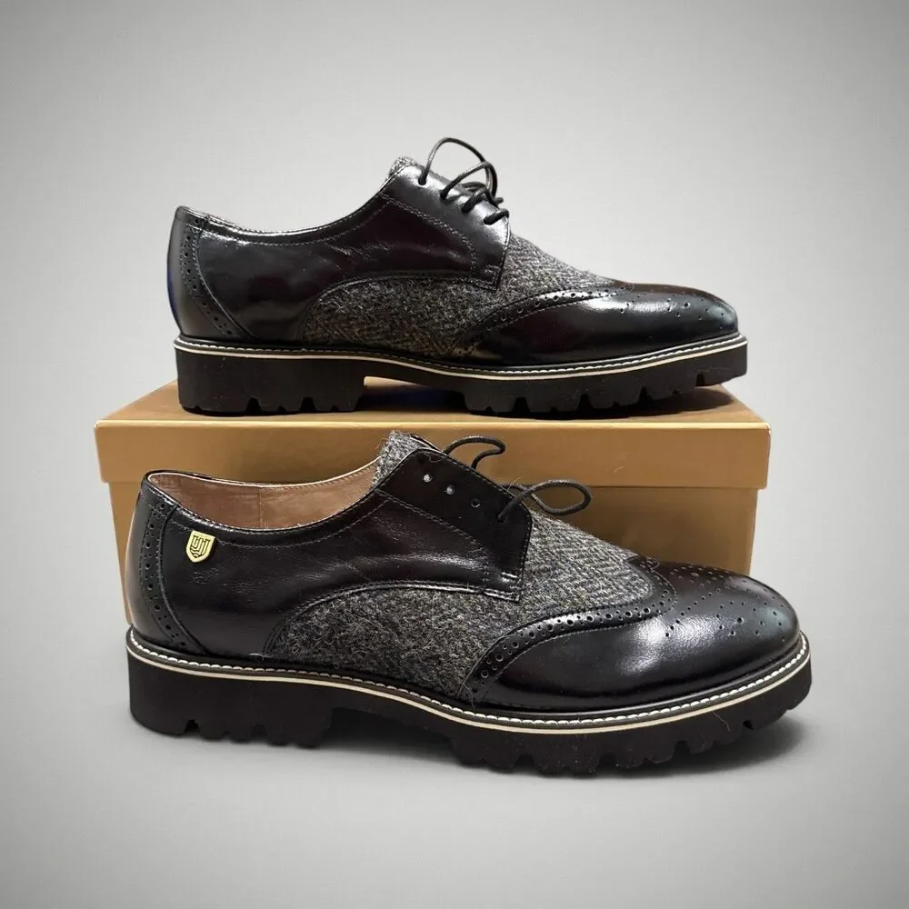 Islander bnib tweed