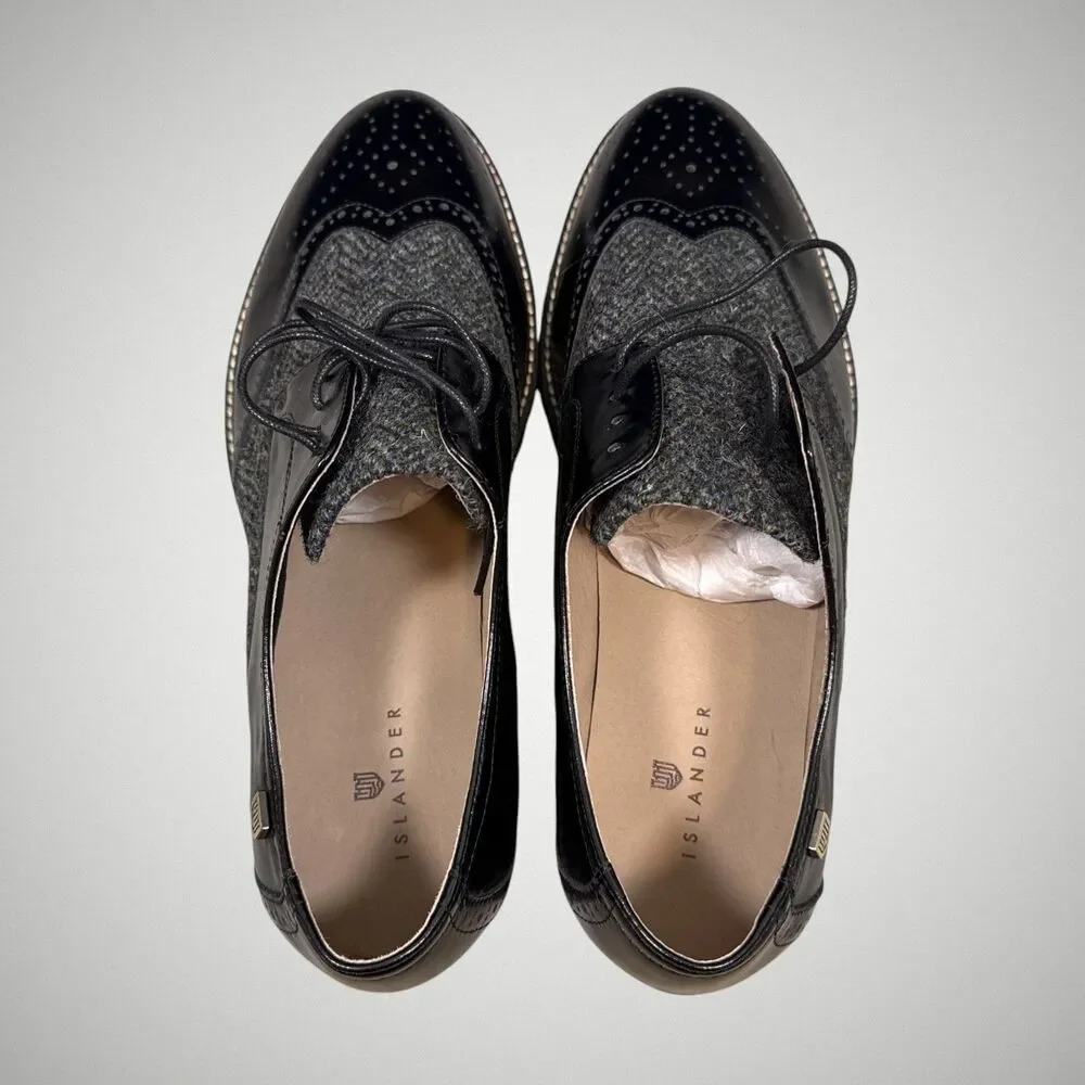Islander bnib tweed