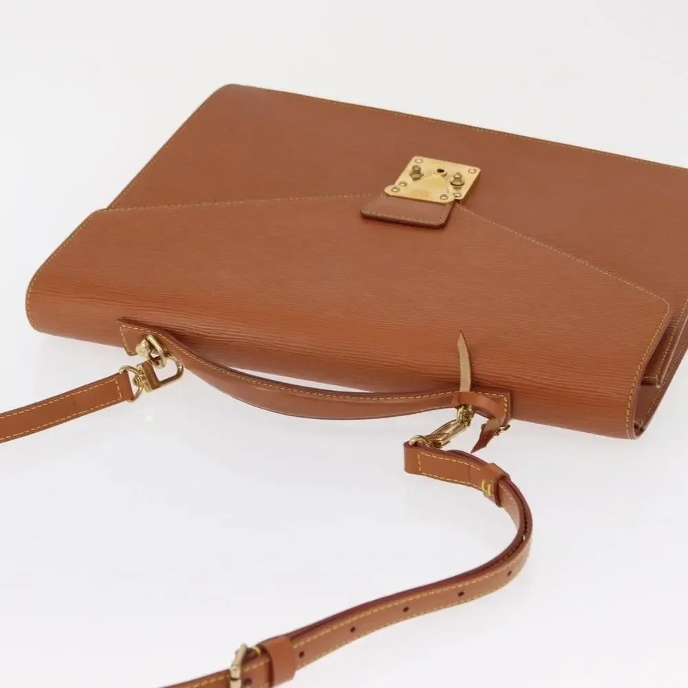Louis Vuitton height 11