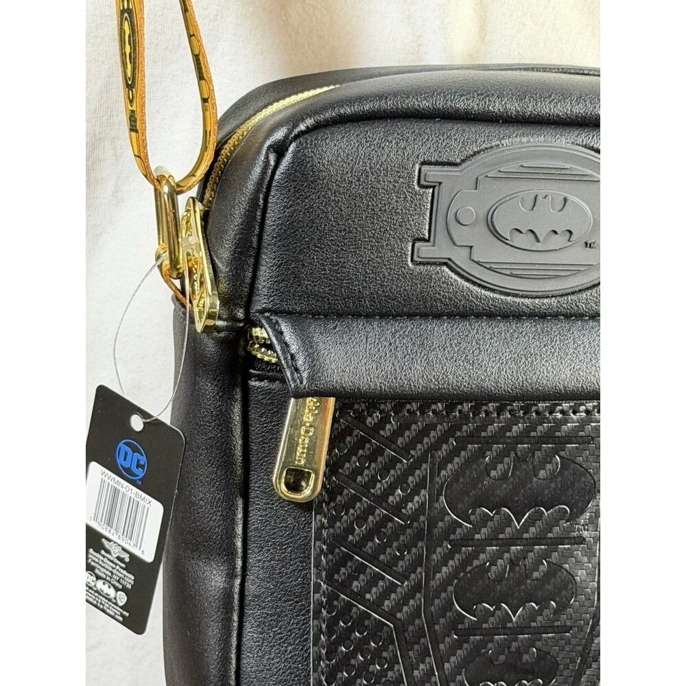 DC Comics Batman Crossbody Wallet Bag Embossed Bat Signal Buckle-Down Black NWT