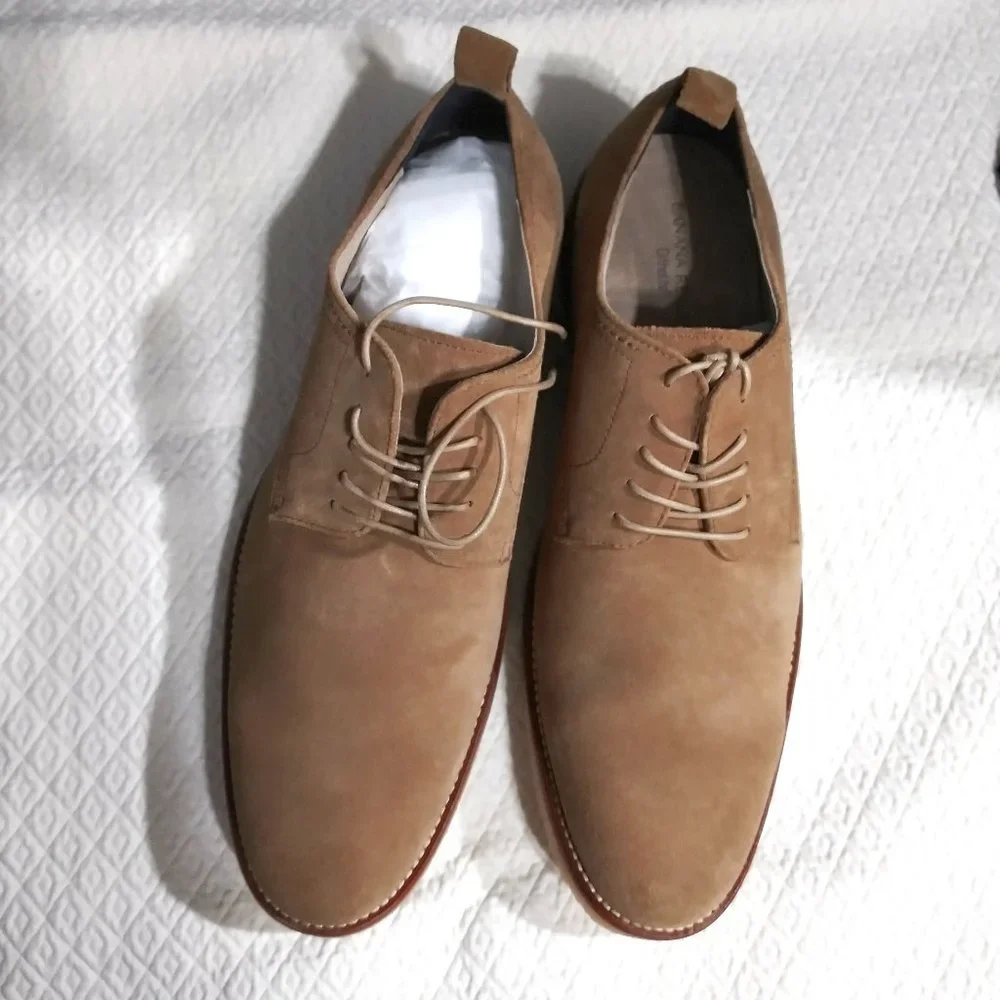 Banana Republic Dewitt Sand Suede Oxford
