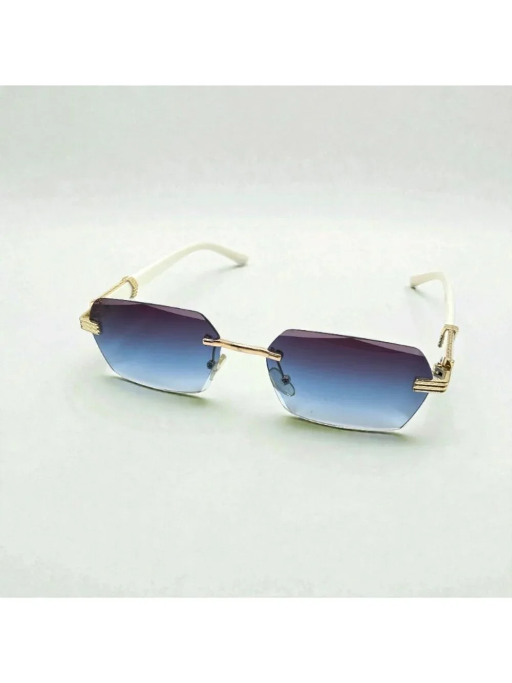 N/A sunglasses but