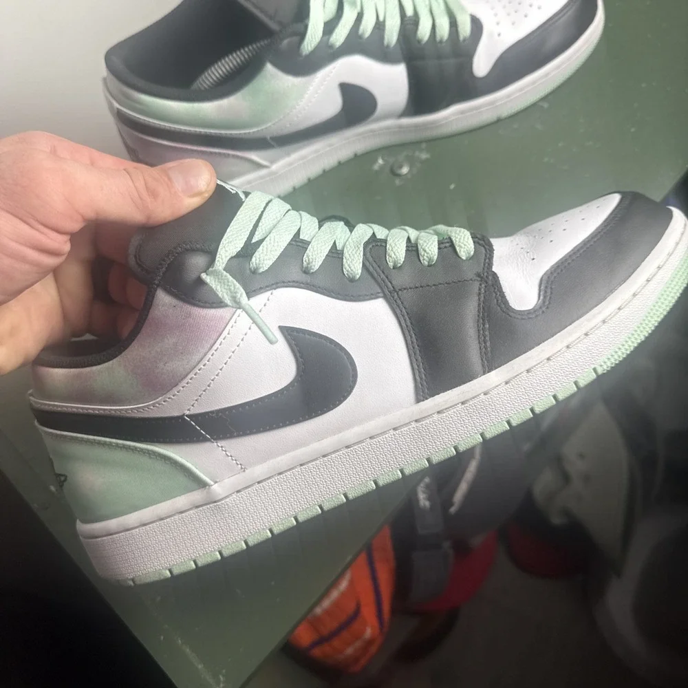 Jordan worn few