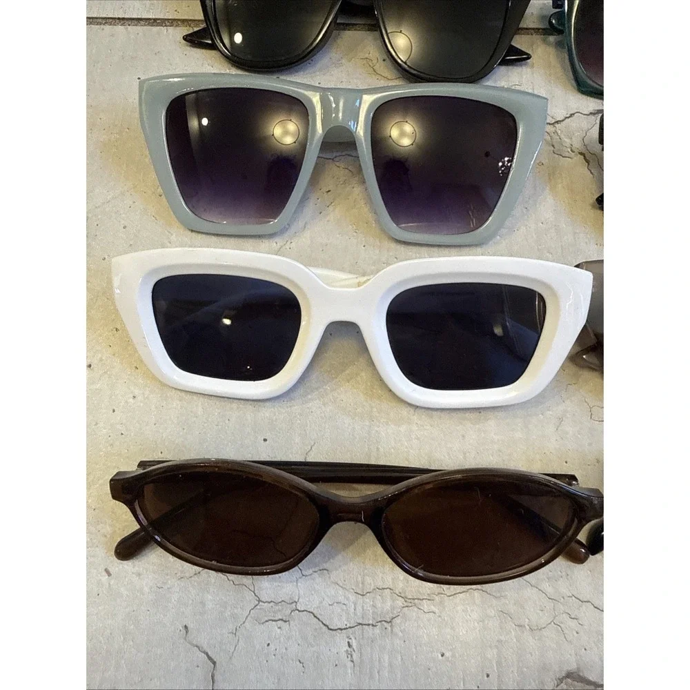 Mixed Brand accessory plastic oversized