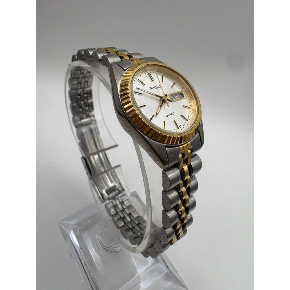 Pulsar ladies Two-Tone Day-Date Quartz Watch V893-0010 vintage