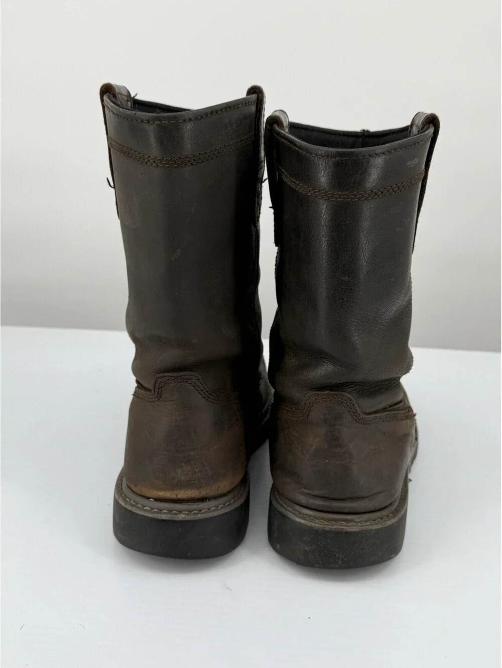 Wolverine lug protection