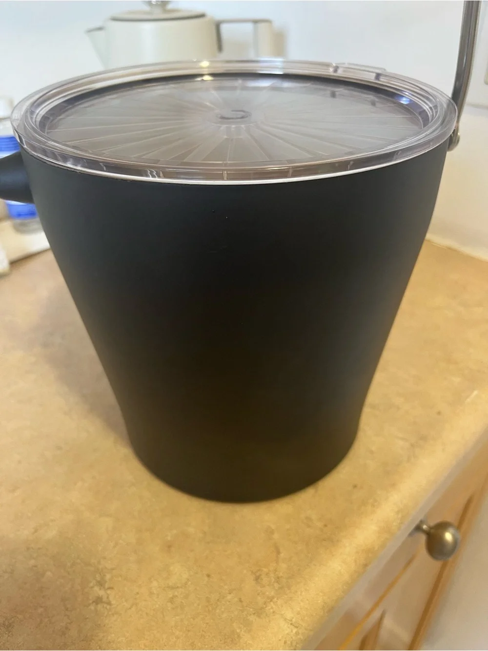 Black Portable Ice Bucket with Clear Lid and Carry Handle