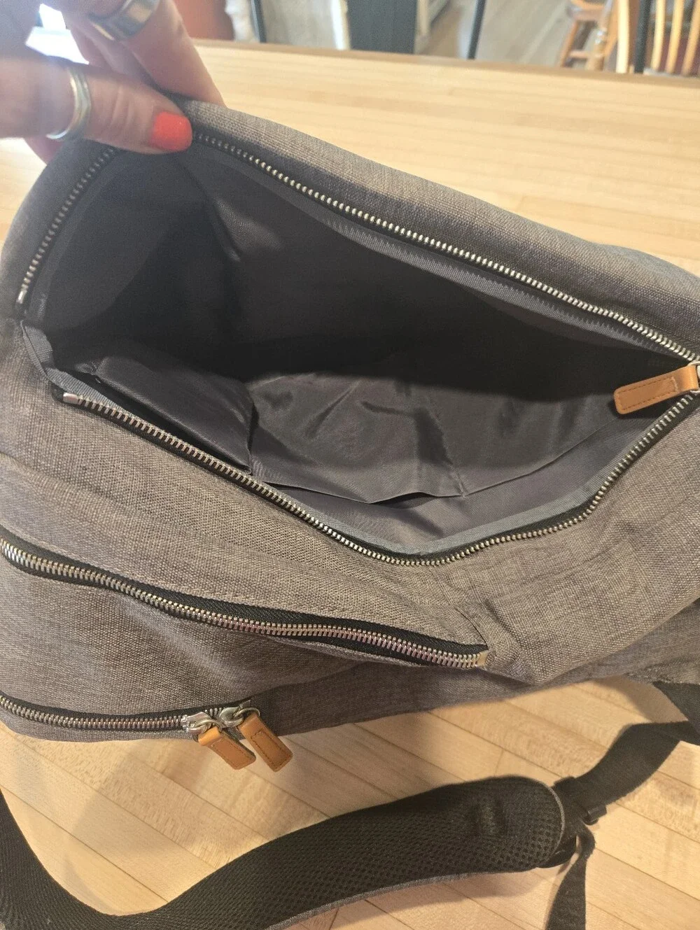 Nordace durable gray