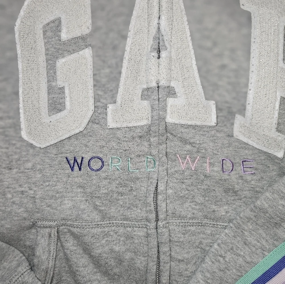 GAP this hoodie