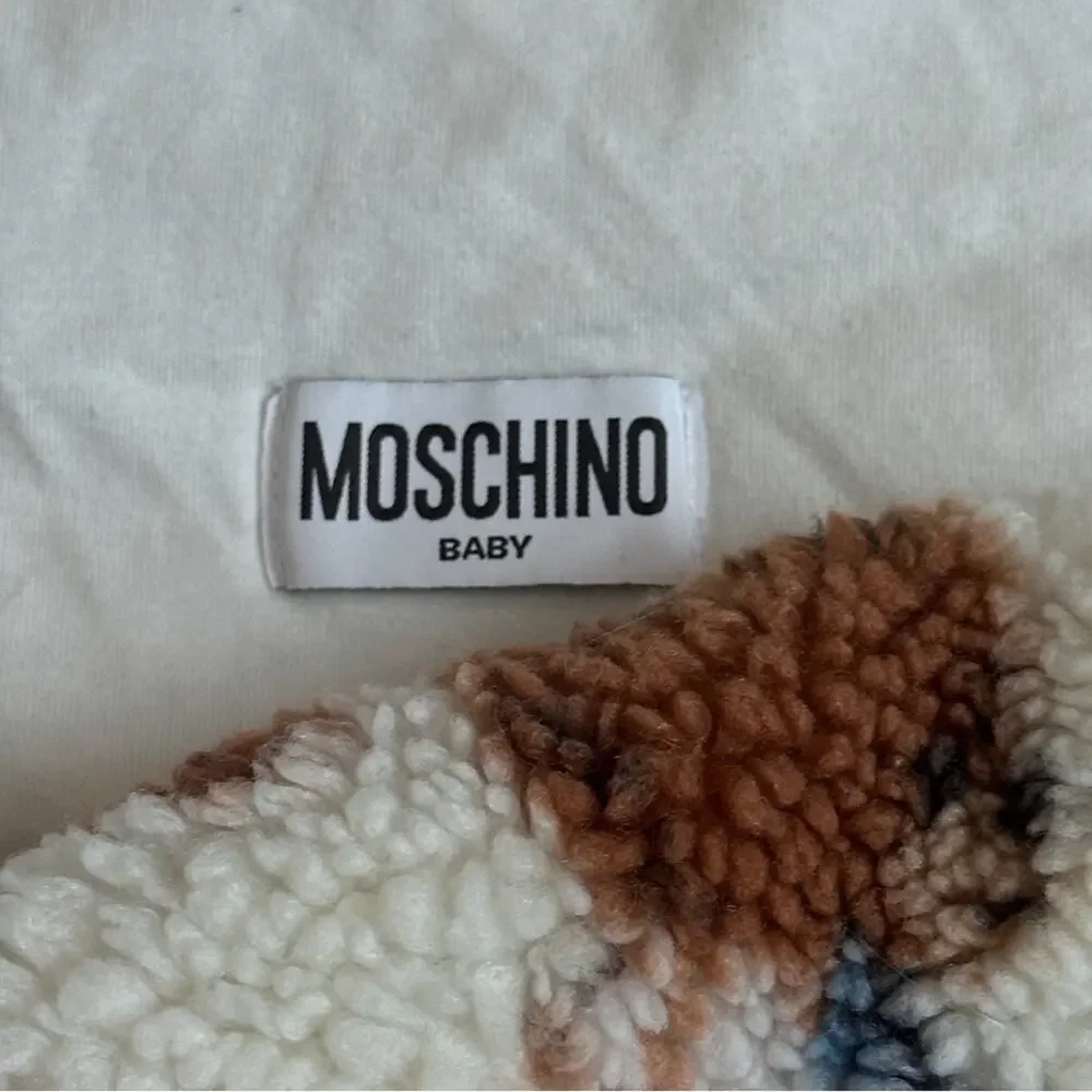 Moschino soft blanket