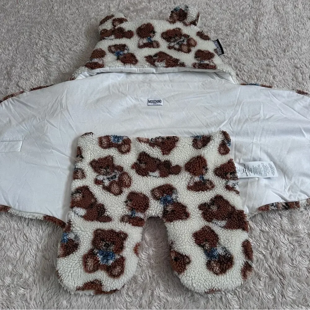 Moschino soft blanket