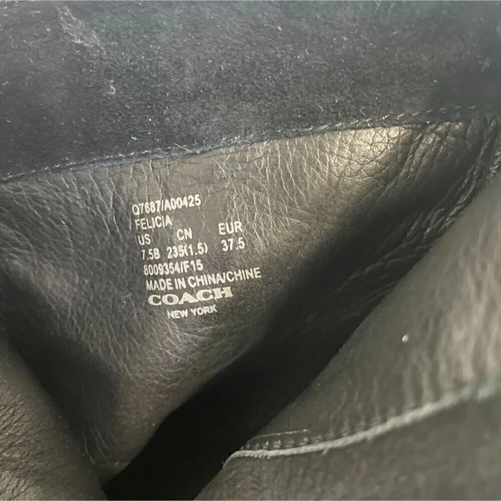 Coach preowned excellent