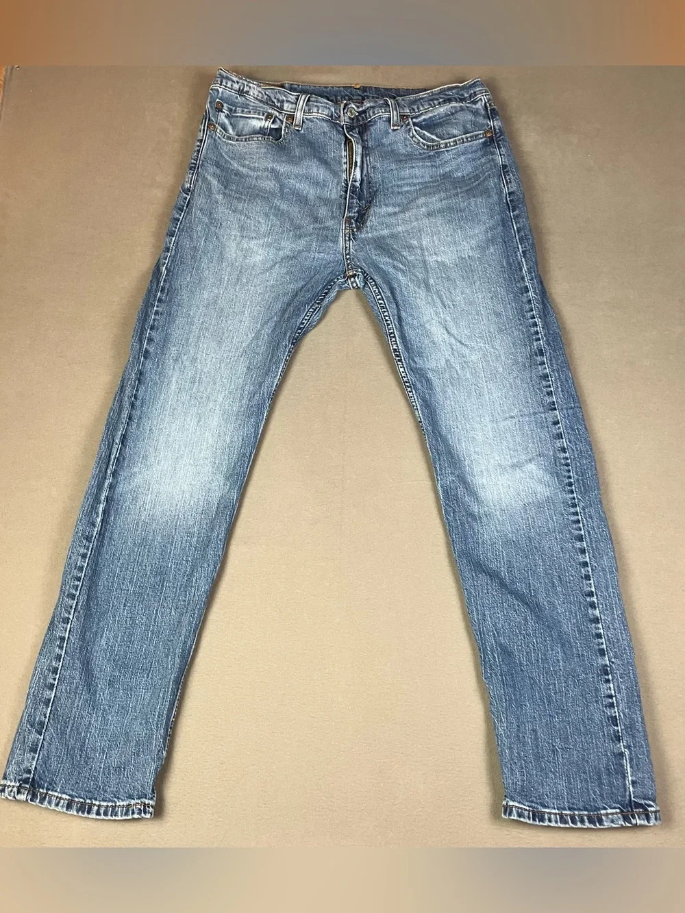 Levis lower blue jeans