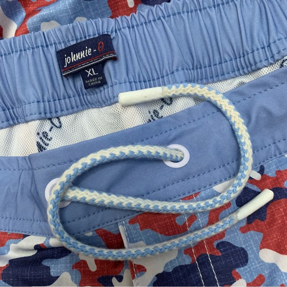 Johnnie-O NWOT Men’s XL Lined Red White Blue Camo Swim Trunks Boardshorts Preppy