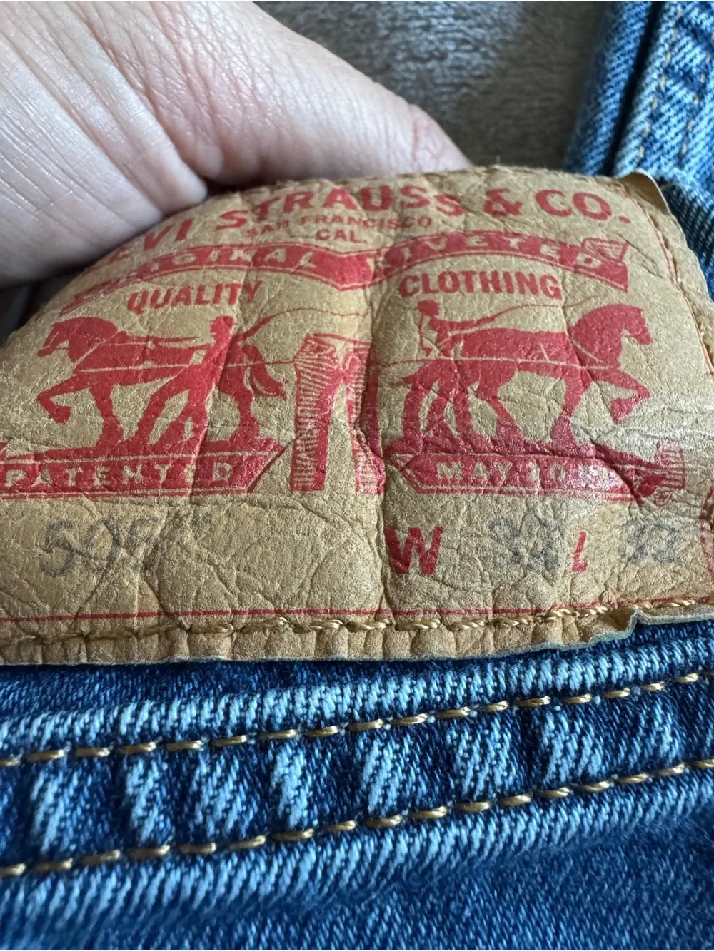 Levi's Men's Medium Blue Relaxed Jeans with Signature Patch