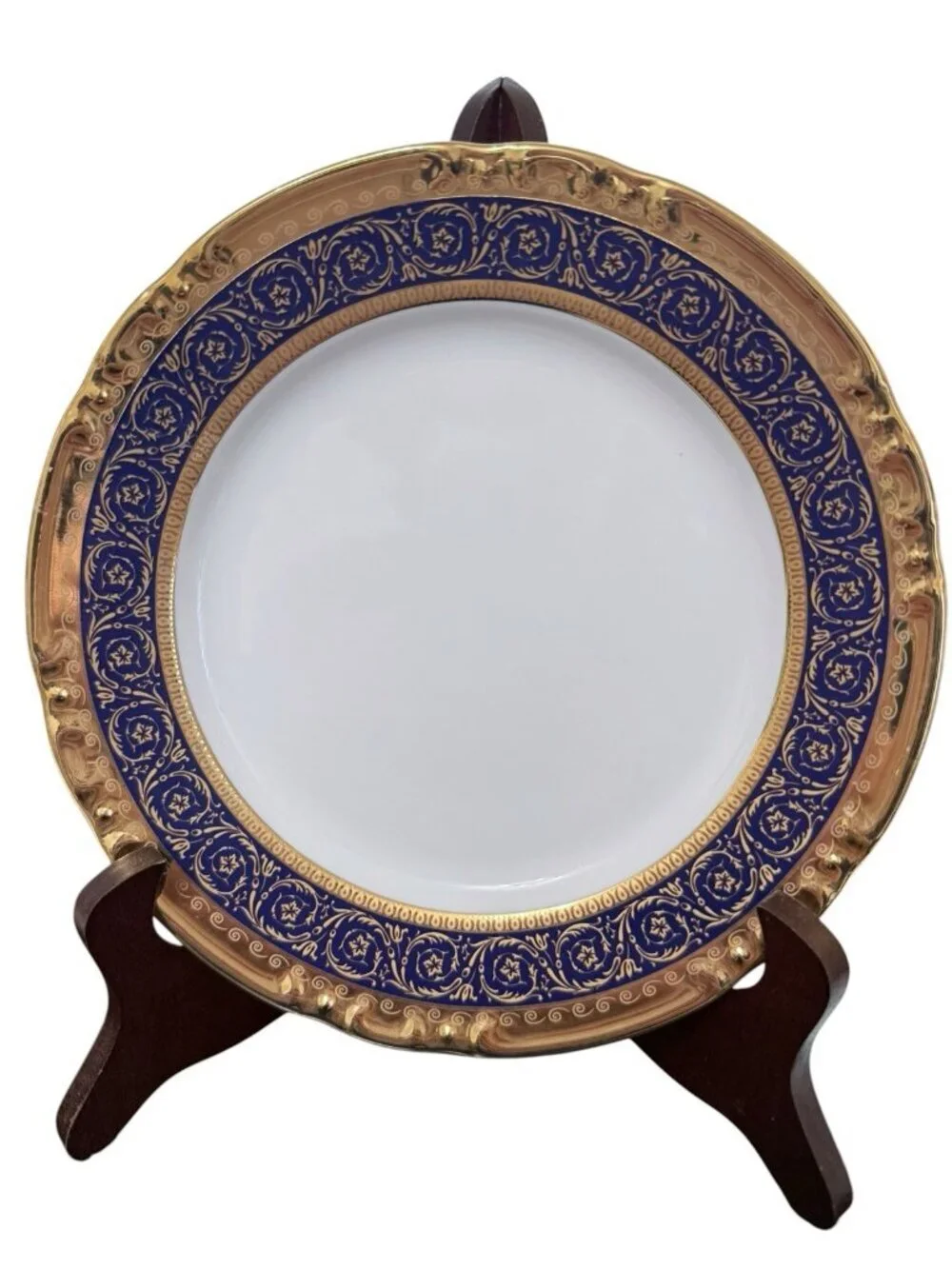 Thun Royal Prague Set of 2 Karlovarsky Porcelain 7.5