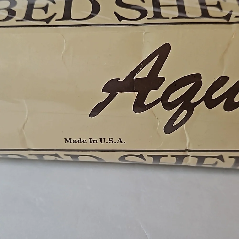 unbranded vintage aquarian