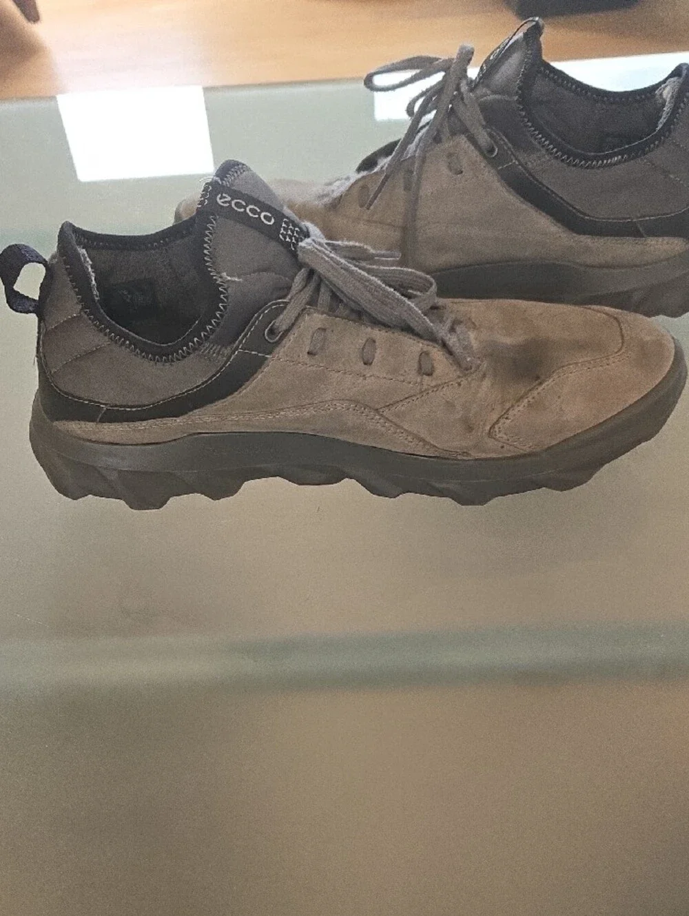Ecco description durable