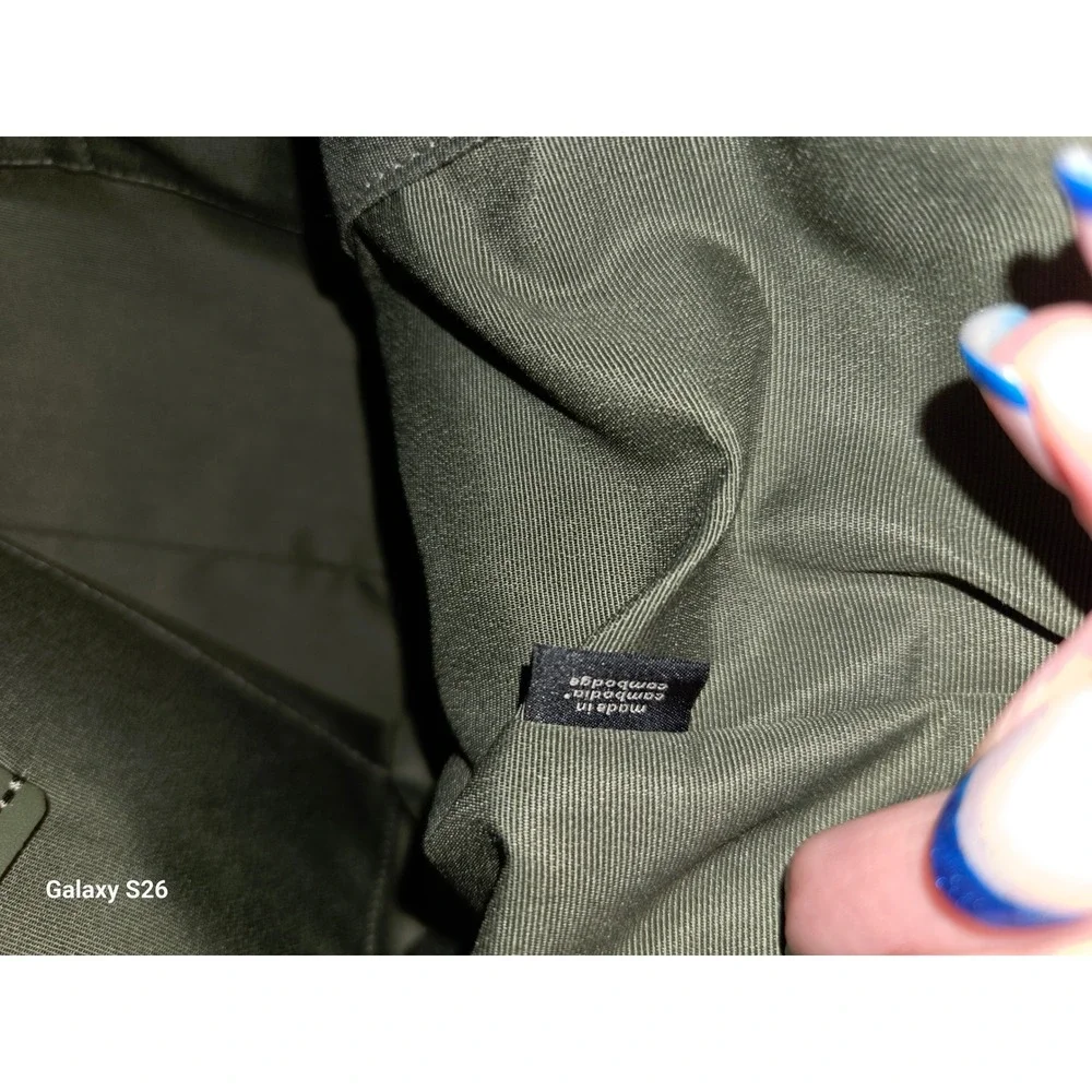 Coach zip top