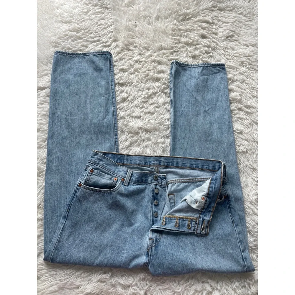 Levis men size