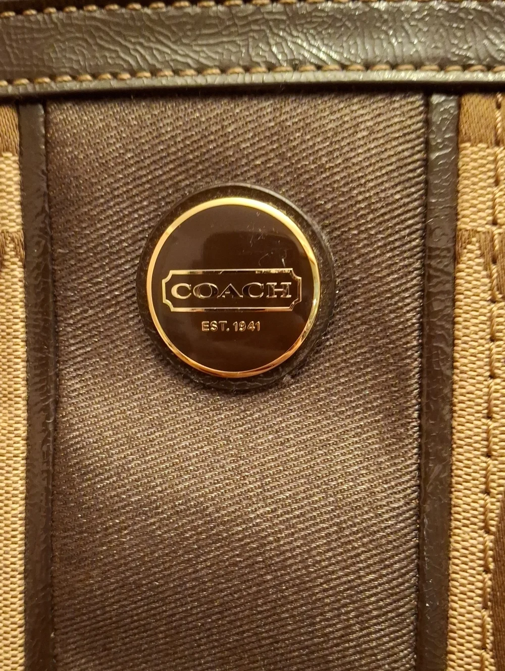 Coach signature pattern