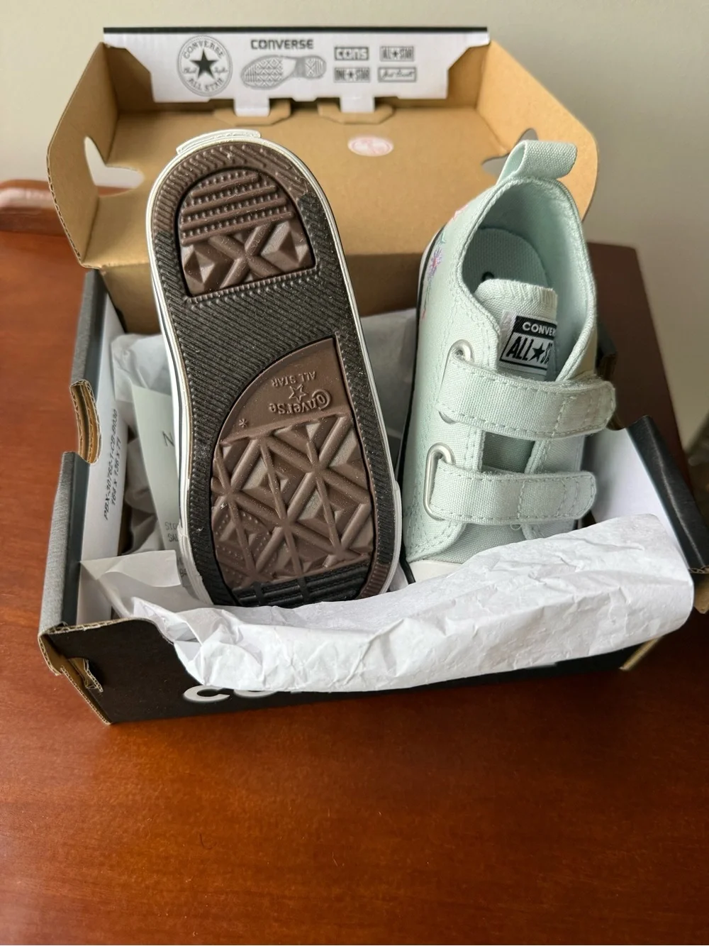 Converse brand new