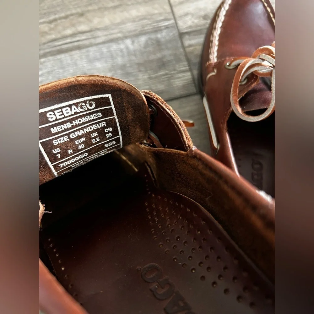 Sebago elegant dark