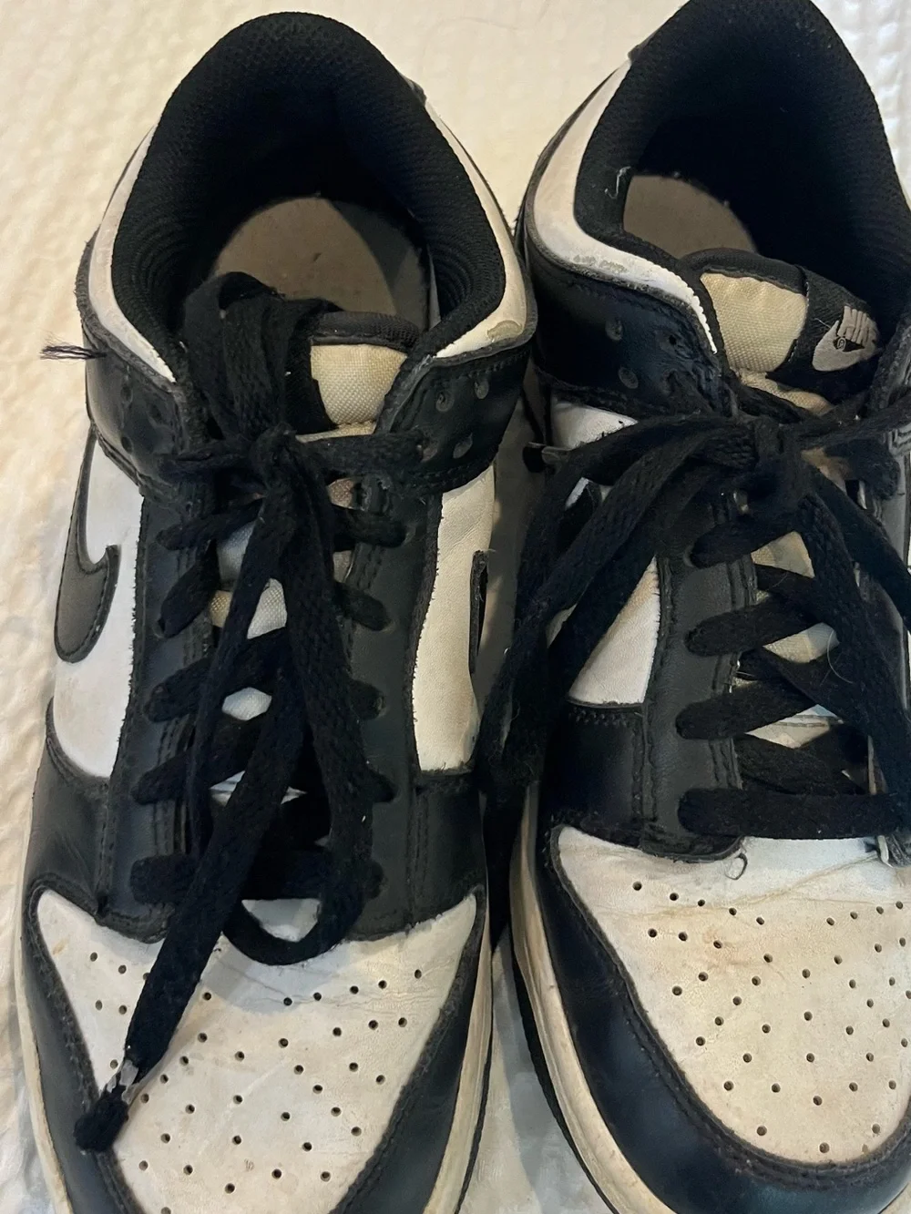 Nike Kids Black and White Low-Top Sneakers with Swoosh